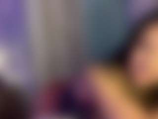 sophiesweetside's Live Sex Cam Show
