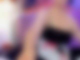 Live cam show with LilyRoseMoon - Thong on live.xheat.ai