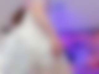 Live cam show with LilyRoseMoon - Brown Hair on TeamSkeetLive