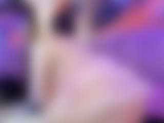 Live cam show with LilyRoseMoon - Moaning on WildCum