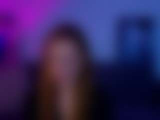 Live cam show with UlanaWallis - New Tattoos on Milfs Live