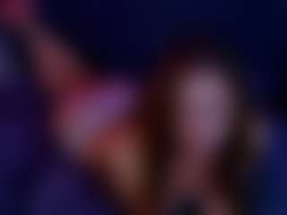 UlanaWallis's Live Sex Cam Show