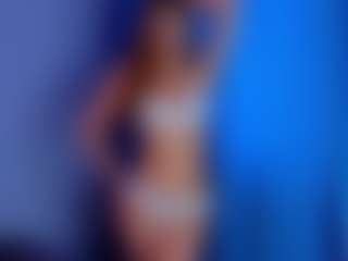 UlanaWallis's Live Sex Cam Show
