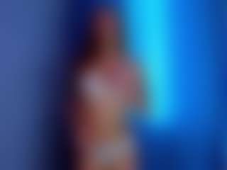 UlanaWallis's Live Sex Cam Show
