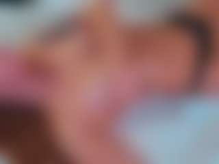 Live cam show with UlanaWallis - Blue Eyes on sexylive.show