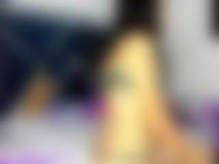 Larina-fox MILF webcam performer live streaming