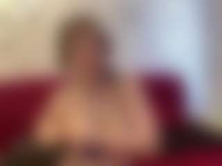 Live-Cam-Show mit RebaJarrells - Sexy auf Camsoda