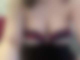 Live-Cam-Show mit RebaJarrells - Solo auf Camsoda