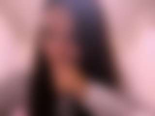 Live cam show with EvelinaCollin - Latino on Camsoda