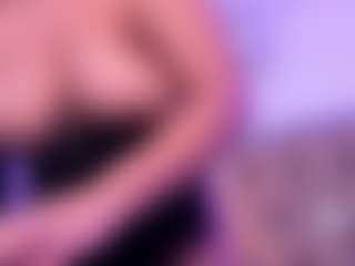 Live cam show with NatashaJamess - Shaved Pussy on xxxlivecams.org