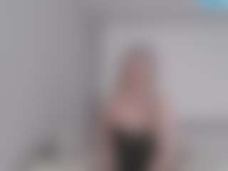 Live cam show with kinkynicoless - Bi Sexual on studioflirtlive.com