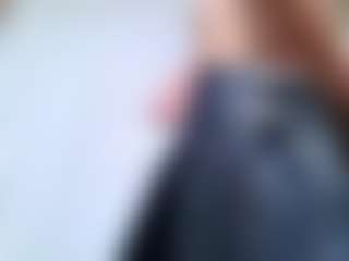 Live cam show with Avi - Fingers on CamwithHer