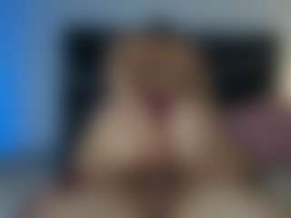 Luxxy-N-Noahh's Live Sex Cam Show