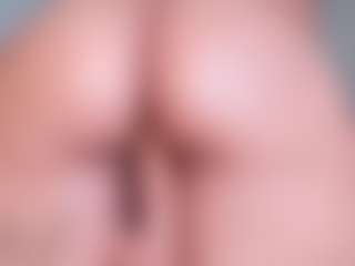 Live cam show with Kellynee1 - Tease Big Tits on Nude Chat * 1 On 1 Webcam Sex * Live Cam Show