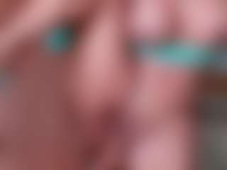 Kellynee1's Live Sex Cam Show
