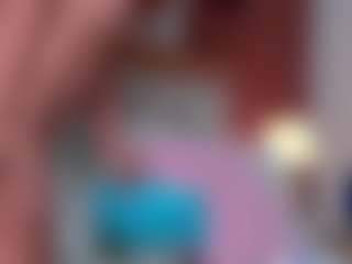 Kellynee1 MILF webcam performer live streaming