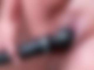Kellynee1's Live Sex Cam Show