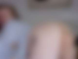 oopsallcurves's Live Sex Cam Show