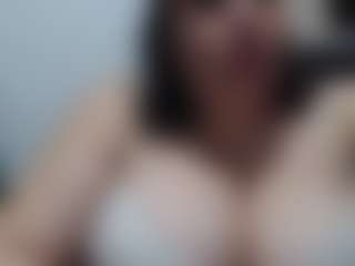 Lamante1992 MILF webcam performer live streaming