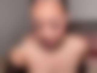 Live cam show with BIG Tokyooo - Doll on Soda Cam