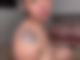 BIG Tokyooo's Live Sex Cam Show