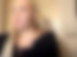 Live cam show with AlexiaDekenipp - Butt Plug on crypto-cams