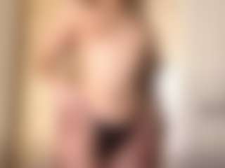 Live cam show with AlexiaDekenipp - Blonde Hair College on crypto-cams