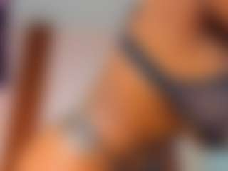 Live cam show with AliciaMoon-69 - Ebony on SinfulBabes