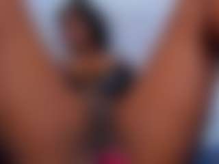 Live cam show with AliciaMoon-69 - Ebony on Fling VIP Chat