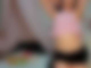 Live cam show with Aria-Belle - New Spank on liverealitysex.com