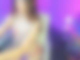 Live cam show with Aria-Belle - Skinny on Camsoda