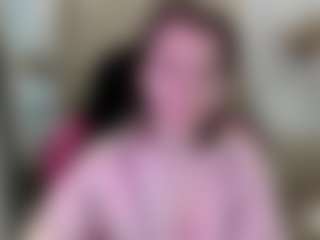 Live cam show with CristalNolli - Small Tits Brown Hair on Gym Cam Girls