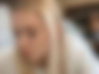 Live cam show with DennaDuerson - Oil on CamClone