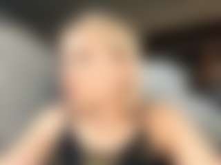Live cam show with DennaDuerson - Bedroom Blonde Hair on TeamSkeetLive