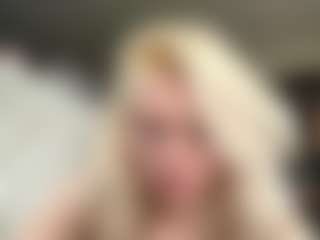 Live cam show with DennaDuerson - Small Tits on Camsoda