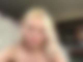 Live cam show with DennaDuerson - Athletic Small Tits on Camsoda