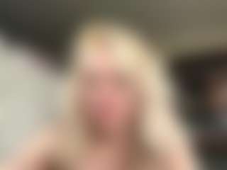 Live cam show with DennaDuerson - Athletic Small Tits on Camsoda