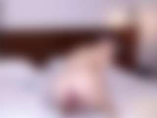 Live cam show with hella-pretty - Tokenkeno on Camsoda