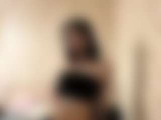 LakishaGuin's Live Sex Cam Show