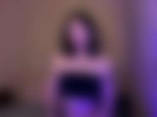 LakishaGuin's Live Sex Cam Show