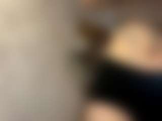 LakishaGuin's Live Sex Cam Show