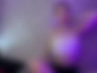 LakishaGuin's Live Sex Cam Show