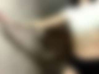 Live cam show with LakishaGuin - New Bedroom on Camsoda
