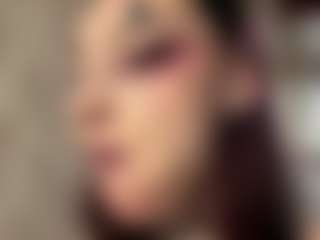 Live cam show with LakishaGuin - Athletic BBW on Cam Slut