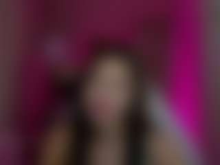 Live cam show with Lola - New White on Camsoda