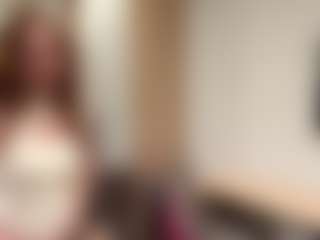 Live cam show with MagaliAragan - Red Hair Squirt on CamClone