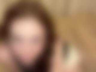 Live cam show with MagaliAragan - Shaved Pussy Teen (18+) on Camsoda