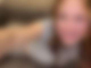 Live cam show with MagaliAragan - Foot Fetish on Dolls Live