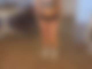 Live cam show with RondaSchlicher - Twerk Young Adult on live.xbliss.ai