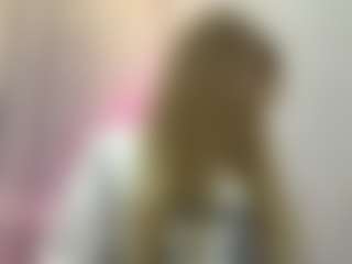 Kiara's Live Sex Cam Show